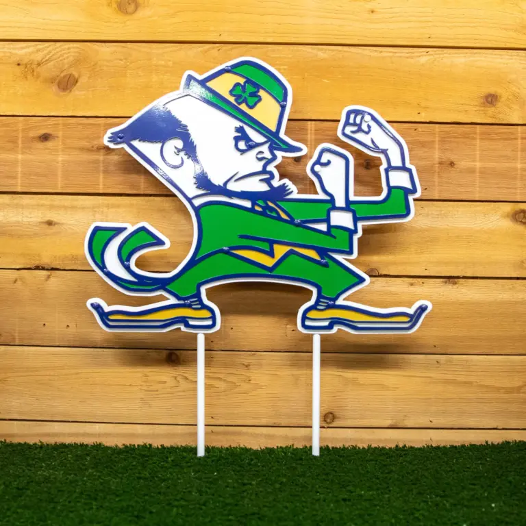 2' leprechaun on stakes